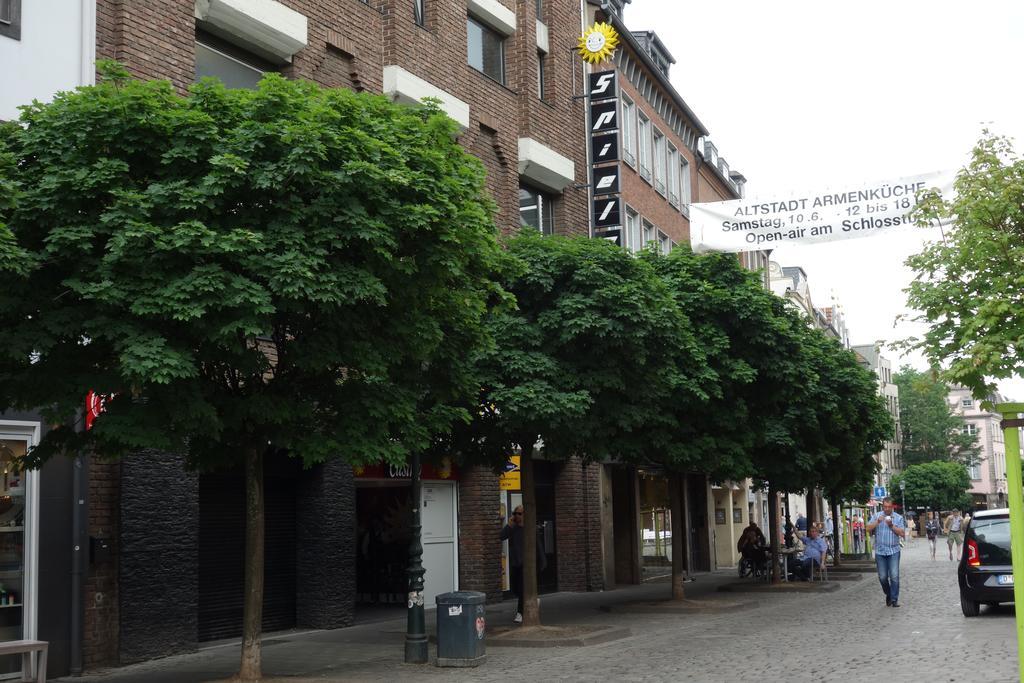 Old Town 2 *